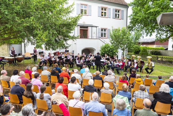 2023 Musikalisches Rendezvous Musikverein Freiburg-Tiengen im Pfarrgarten